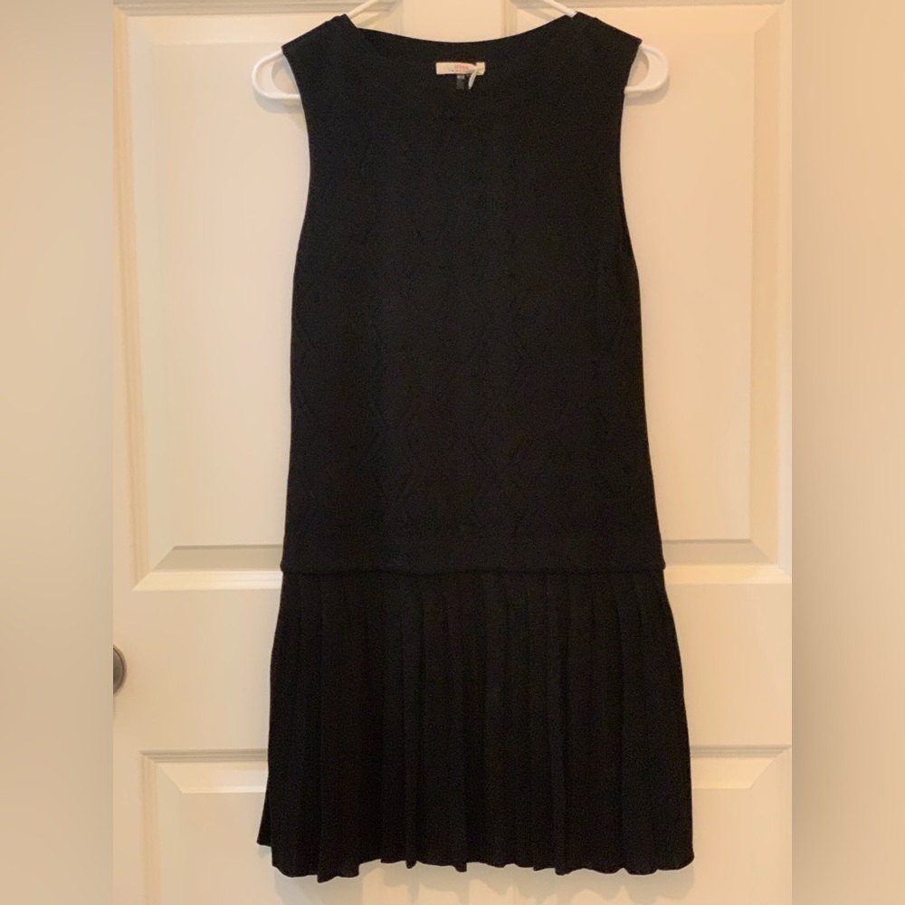 Trina Turk Elegant Black Sleeveless Dress.  Size-Medium
